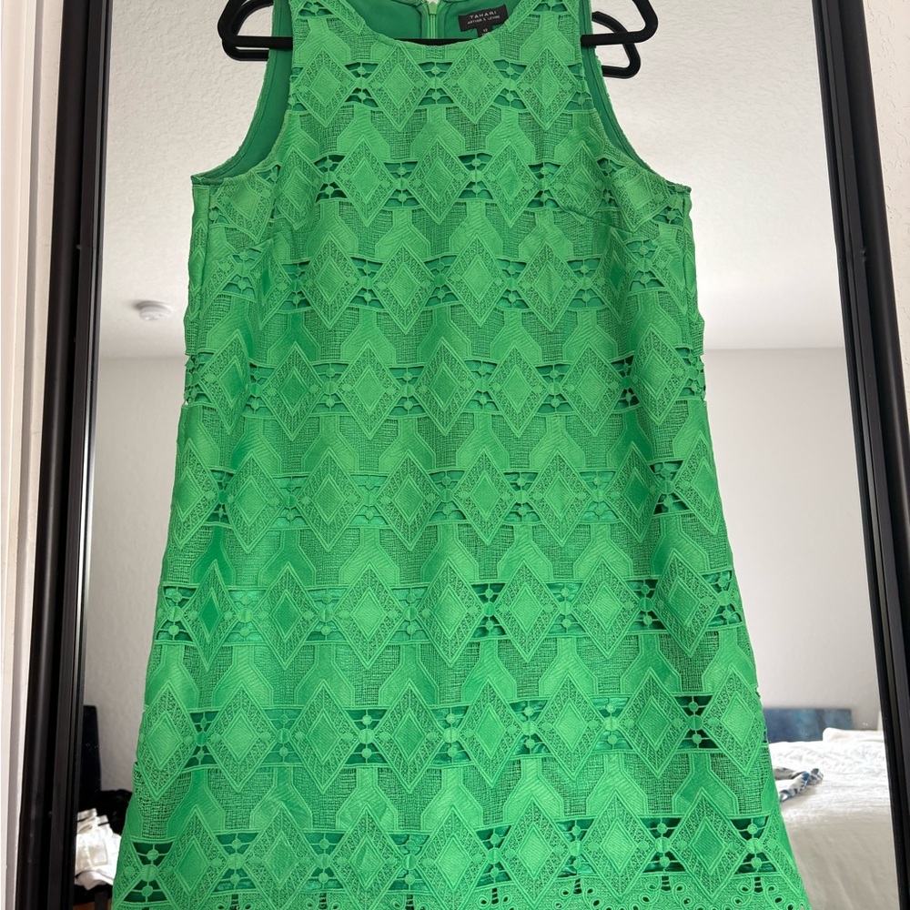 Tahari Green Sleeveless Lace Dress